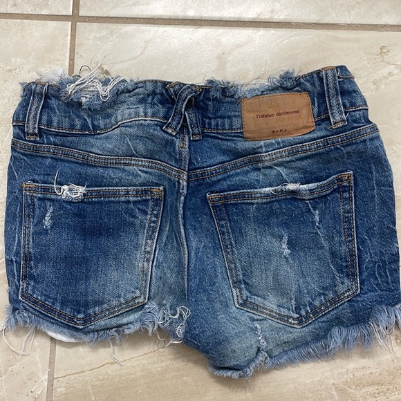 Shorts - Picture 2 of 2